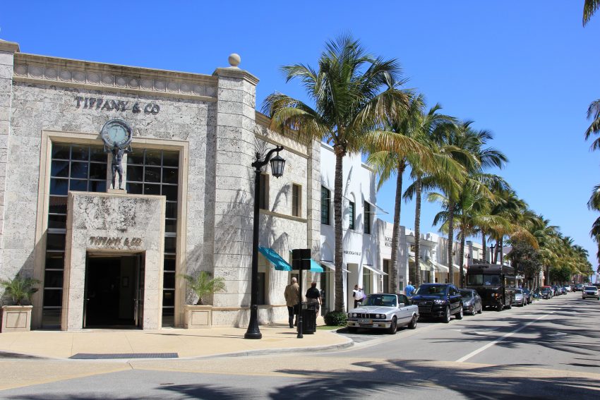 Worth Avenue Palm Beach. Image courtesy of Discover The Palm Beaches