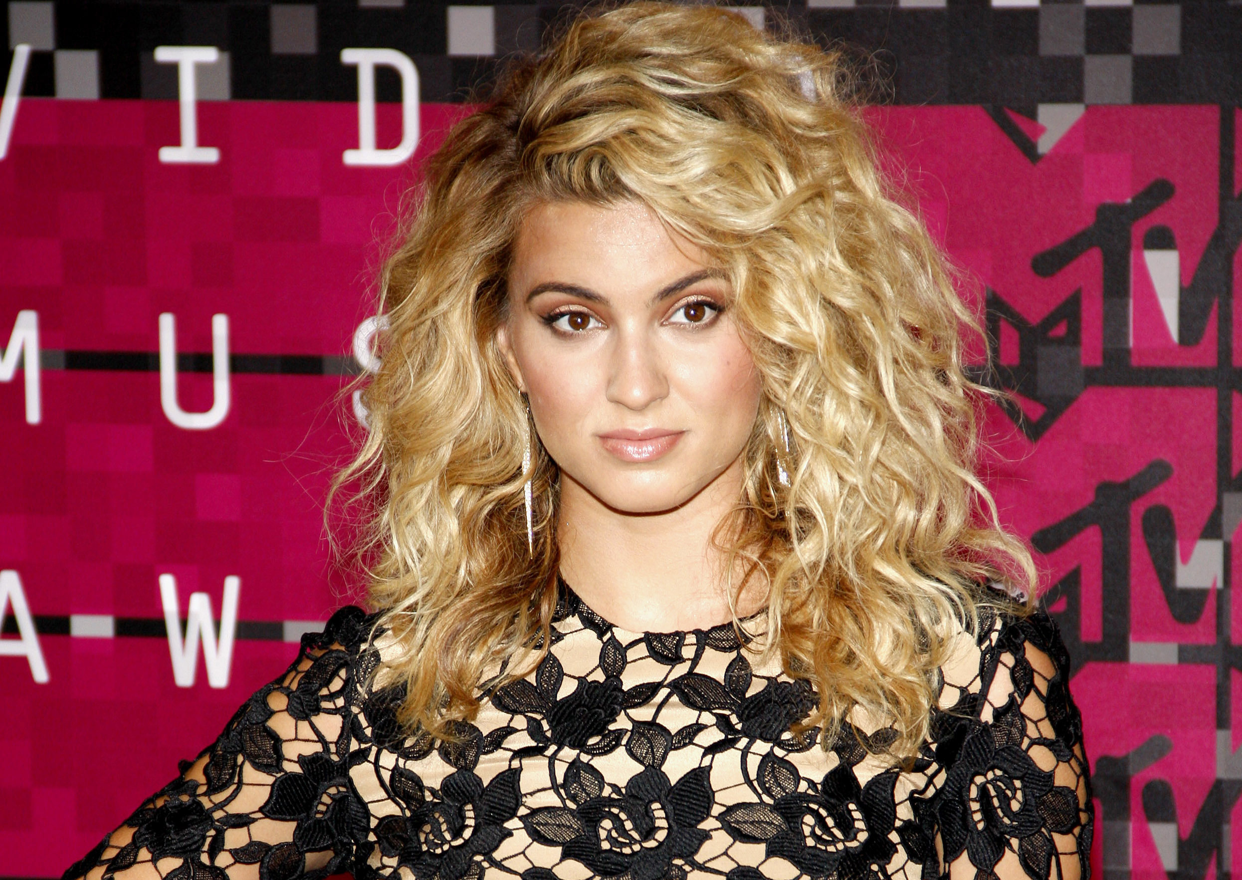 Tori Kelly is the New Face of Justin Timberlakeâ € ™ s William Rast.