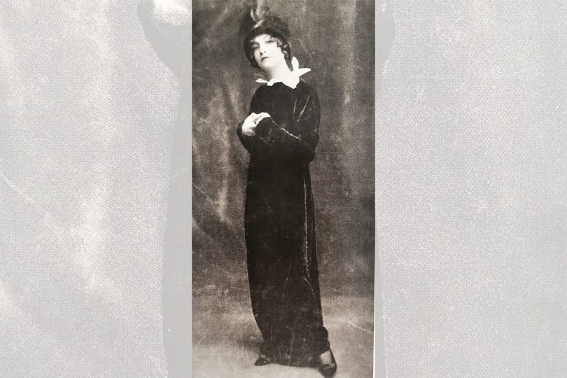 THE STORY OF- Coco Chanel's Little Black Dress - Suzanne Orlandi 1912