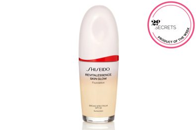 Product Of The Week: Shiseido RevitalEssence Skin Glow Foundation