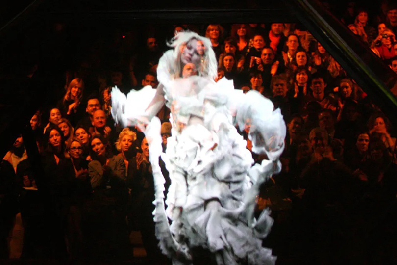 THE STORY OF Alexander McQueen Hologram Dress And The Redemption Of Kate Moss - Runway Finale