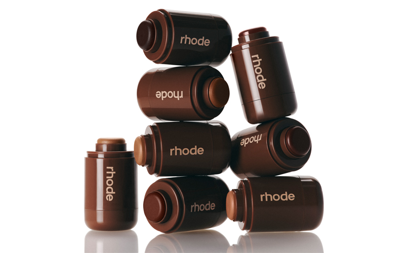 Summers Best Beauty Looks Are All About The Art of the Scribble - Rhode Pocket Bronze