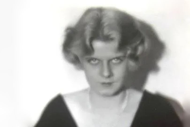 THE STORY OF Jean Harlow Platinum Blonde Hair - Before platinum