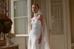 Phoebe Dynevor’s Romantic Wedding Makeup Is a Whole Bridal Vibe - HEADER