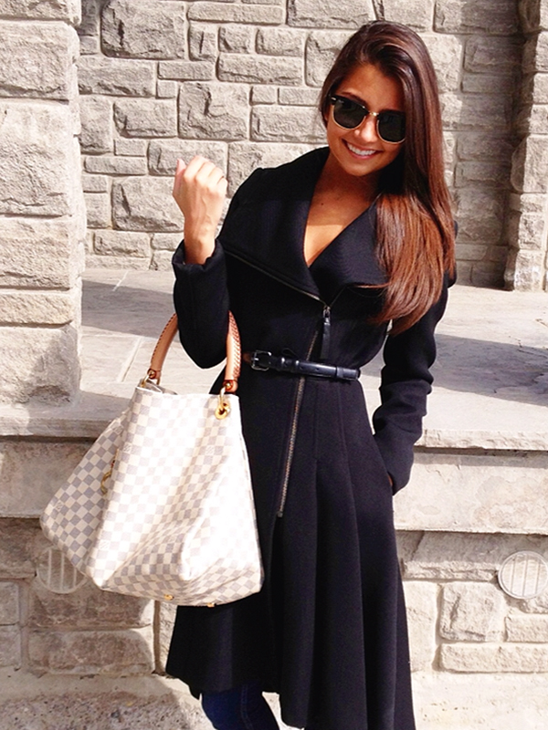 Celebrities Wearing Louis Vuitton Artsy Bags