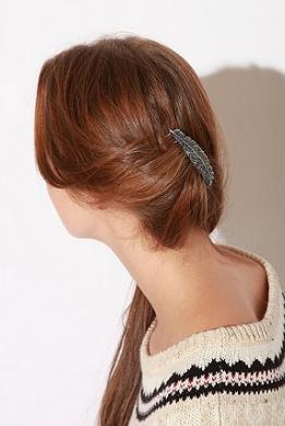 Urban Outfitters hair comb