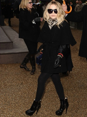 Mary Kate Olsen in an all-black ensemble